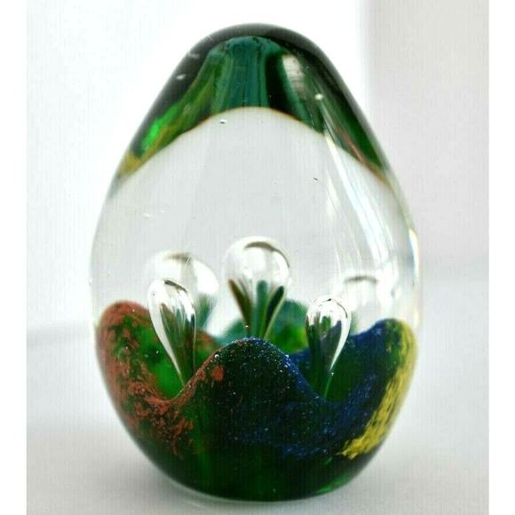 Egg Shaped Controlled Bubble Art Glass Paper Weight Green Red Crater Theme - Picture 2 of 12